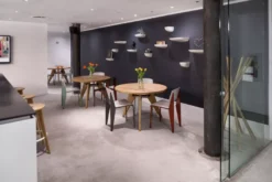 Vitra Standard SP Stoel Shell Warmgrey, Base Gris Vermeer 27 Vitra Standard SP Stoel Shell Warmgrey, Base Gris Vermeer -Vitra Verkoopwinkel x886x886 0297.jpg.pagespeed.ic .DpTAeTZpQY