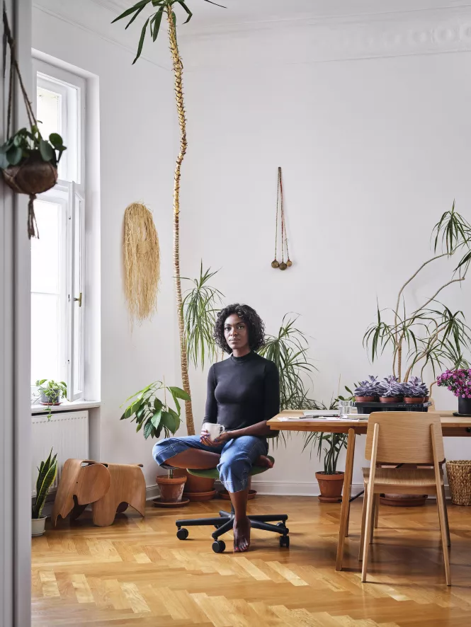 Vitra Eames Coffee Table 1140 Essen Honing Carrara Marmer 11 Vitra Eames Coffee Table 1140 Essen Honing Carrara Marmer - Afbeelding 11