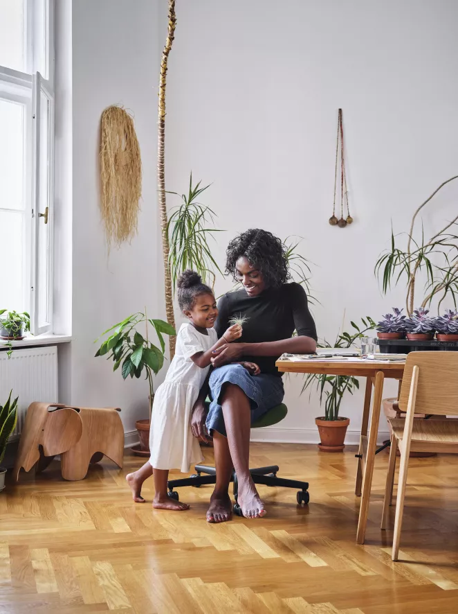 Vitra Eames Coffee Table 1140 Essen Honing Walnotenhout 10 Vitra Eames Coffee Table 1140 Essen Honing Walnotenhout - Afbeelding 10