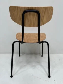 Vitra Tweedekansje - Moca Stoel Zwart Gepoedercoat Onderstel Naturel Eiken 33 Vitra Tweedekansje - Moca Stoel Zwart Gepoedercoat Onderstel Naturel Eiken -Vitra Verkoopwinkel x886x886 767082 2.jpg.pagespeed.ic .9o xdKJf G