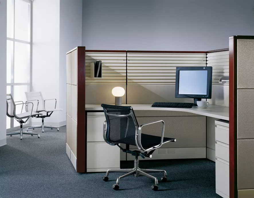 Vitra EA 117 Bureaustoel Hopsak Zwart, Verchroomd, Harde Wielen 14 Vitra EA 117 Bureaustoel Hopsak Zwart, Verchroomd, Harde Wielen - Afbeelding 14