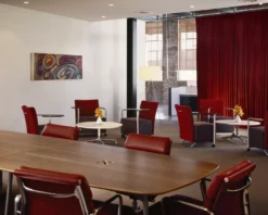 Vitra EA 217 Bureaustoel Brandy/baksteen, Onderstel Gepolijst -Vitra Verkoopwinkel x886x886 FA ATL P 20070222 005 G.jpg.pagespeed.ic .khQuh5B1fR