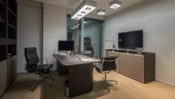 Vitra EA 219 Bureaustoel Leder Nero,onderstel Gepolijst -Vitra Verkoopwinkel x886x886 gallery2207731 960x540.jpg.pagespeed.ic .9gLY6Ta cY