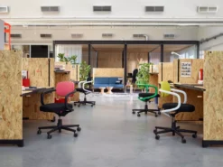 Vitra Allstar Bureaustoel Zachte Wielen Witte Armleuning Nero Rugleuning 13 Vitra Allstar Bureaustoel Zachte Wielen Witte Armleuning Nero Rugleuning -Vitra Verkoopwinkel x886x886 vitra allstar bureaustoel sfeer 2.jpg.pagespeed.ic .OLQ3Inr7x0