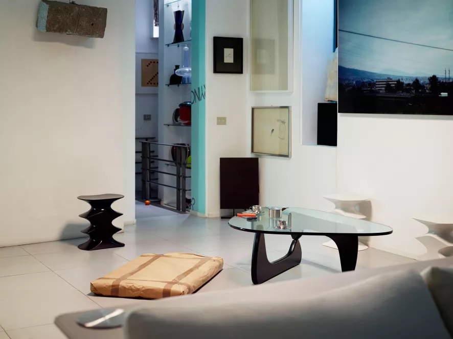 Vitra Noguchi Coffee Table Salontafel Notenhout 7 Vitra Noguchi Coffee Table Salontafel Notenhout - Afbeelding 7