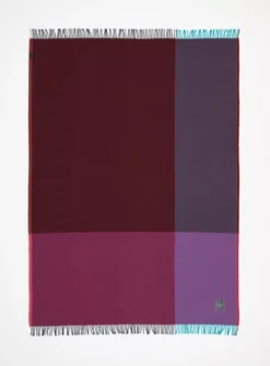 Vitra Colour Block Plaid 204x130 Bordeaux 22 Vitra Colour Block Plaid 204x130 Bordeaux -Vitra Verkoopwinkel x886x886 vitra colour block plaid9.jpg.pagespeed.ic .r1TRAFz9II