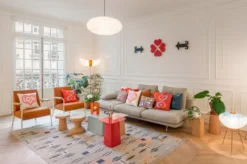 Vitra Fauteuil De Salon Fauteuil, Onderstel Chocolade, Stof Twill Donkergrijs, Armleuningen Gerookt Eiken -Vitra Verkoopwinkel x886x886 vitra double heart kussen3.jpg.pagespeed.ic .Vl zRXBFce