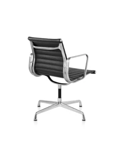 Vitra EA 104 Stoel Hopsak Ijsblauw/ivoor, Onderstel Verchroomd 22 Vitra EA 104 Stoel Hopsak Ijsblauw/ivoor, Onderstel Verchroomd -Vitra Verkoopwinkel x886x886 vitra ea104 aluminium chair sfeer 3.jpg.pagespeed.ic .DxlLMWUMtD 2