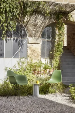 Vitra Eames DAR Stoel Zwart Gepoedercoat Onderstel, Wit 14 Vitra Eames DAR Stoel Zwart Gepoedercoat Onderstel, Wit -Vitra Verkoopwinkel x886x886 vitra eames dar stoel zwart gepoedercoat onderstel3.jpg.pagespeed.ic .o9SrsGqtxh 3