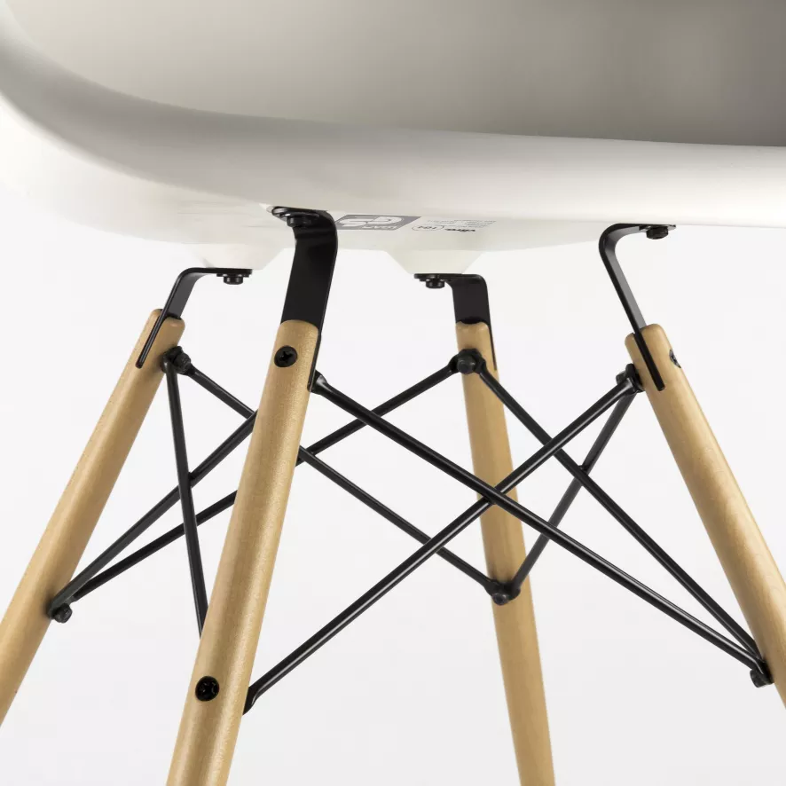 Vitra Eames DAW Stoel Geelachtig Esdoorn Onderstel, Wit 12 Vitra Eames DAW Stoel Geelachtig Esdoorn Onderstel, Wit - Afbeelding 12