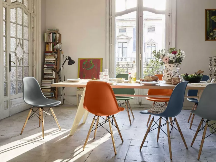 Vitra Eames DSX Stoel Zwart Gepoedercoat Onderstel, Rusty Orange 13 Vitra Eames DSX Stoel Zwart Gepoedercoat Onderstel, Rusty Orange - Afbeelding 13