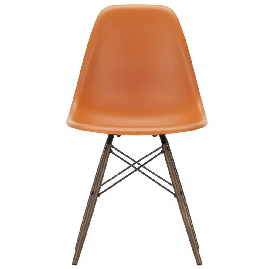 Vitra Eames DSW Stoel Donker Esdoorn Onderstel, Rusty Orange 1 Vitra Eames DSW Stoel Donker Esdoorn Onderstel, Rusty Orange