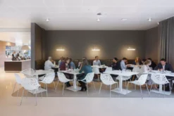 Vitra Eames DSW Stoel Met Essen Onderstel, Forest 35 Vitra Eames DSW Stoel Met Essen Onderstel, Forest -Vitra Verkoopwinkel x886x886 vitra eames dsw stoel met essen onderstel11.jpg.pagespeed.ic .6YMzxQ0y j 1