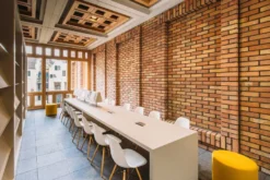 Vitra Eames DSW Stoel Met Essen Onderstel, Diepzwart -Vitra Verkoopwinkel x886x886 vitra eames dsw stoel met essen onderstel12.jpg.pagespeed.ic .N s2vdYymZ