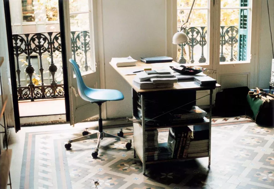 Vitra Eames EDU Bureau 152x71 5 Vitra Eames EDU Bureau 152x71 - Afbeelding 5