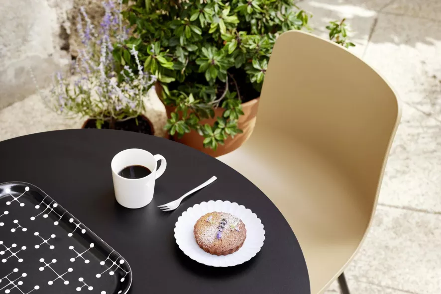 Vitra HAL RE Stoel Basic Dark Onderstel Cotton White 3 Vitra HAL RE Stoel Basic Dark Onderstel Cotton White - Afbeelding 3