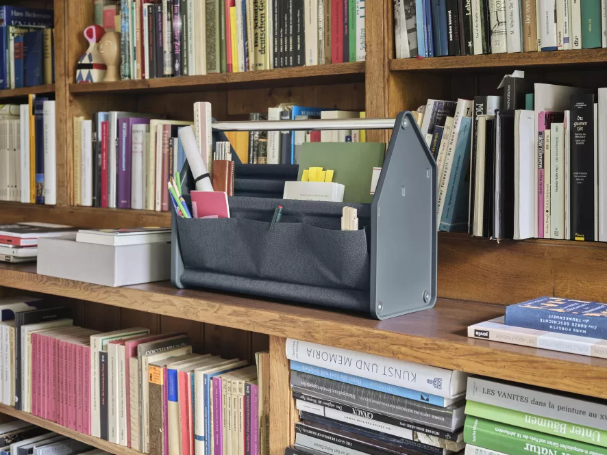 Vitra Locker Box Opberger Diepzwart 3 Vitra Locker Box Opberger Diepzwart - Afbeelding 3