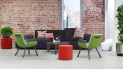 Vitra Polder Bank Rood Armleuning Rechts 37 Vitra Polder Bank Rood Armleuning Rechts -Vitra Verkoopwinkel x886x886 vitra poldersofa eastriver gueridonbas sfeer 1.jpg.pagespeed.ic .q4qreSWjGb 3