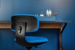 Vitra Rookie Bureaustoel High F30 Aubergine 11 Vitra Rookie Bureaustoel High F30 Aubergine -Vitra Verkoopwinkel x886x886 vitra rookie bureaustoel high f303.jpg.pagespeed.ic .lTP2A7IcKb