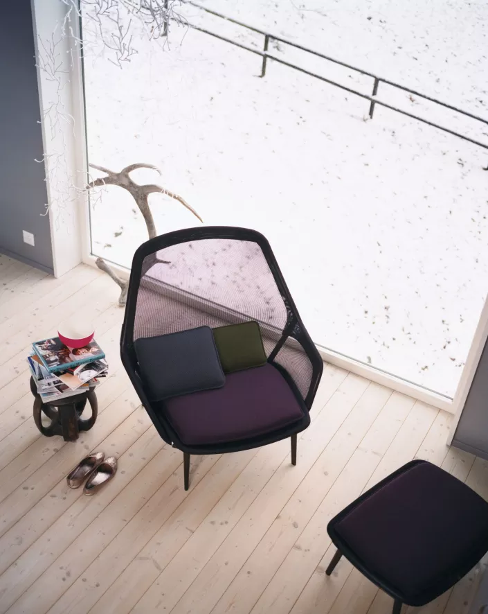 Vitra Slow Chair Met Ottoman Loungestoel Bruin / Poedercoating Aubergine 10 Vitra Slow Chair Met Ottoman Loungestoel Bruin / Poedercoating Aubergine - Afbeelding 10