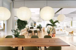 Vitra Softshell Stoel Met Zwart Onderstel, Plano 18 -Vitra Verkoopwinkel x886x886 vitra softshell stoel sfeer 4.jpg.pagespeed.ic .bQDMKkfWAc