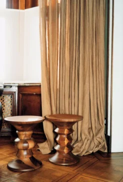 Vitra Stools Bijzettafel Model B -Vitra Verkoopwinkel x886x886 vitra stools bijzettafel sfeer 2.jpg.pagespeed.ic .5SWn89FJcp 2