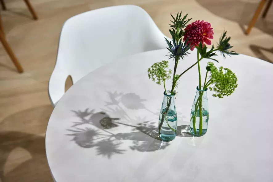 Vitra Super Fold Table Ronde Tafel Licht Eikenfineer 80 6 Vitra Super Fold Table Ronde Tafel Licht Eikenfineer 80 - Afbeelding 6